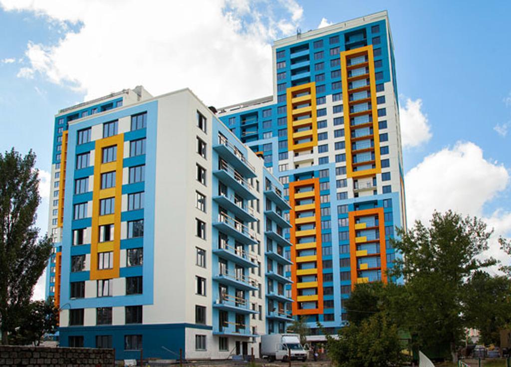 Apartment On Bogatyrskaya 6A キエフ エクステリア 写真
