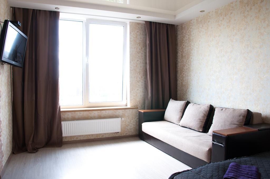 Apartment On Bogatyrskaya 6A キエフ エクステリア 写真