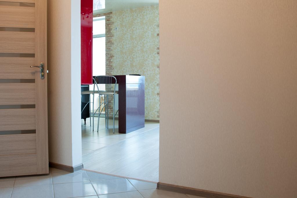 Apartment On Bogatyrskaya 6A キエフ エクステリア 写真