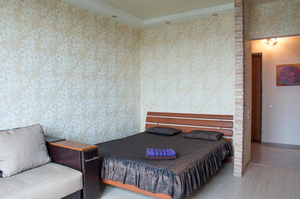 Apartment On Bogatyrskaya 6A キエフ エクステリア 写真